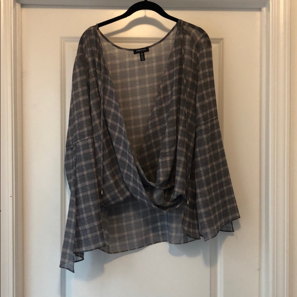 Kenneth cole top size large